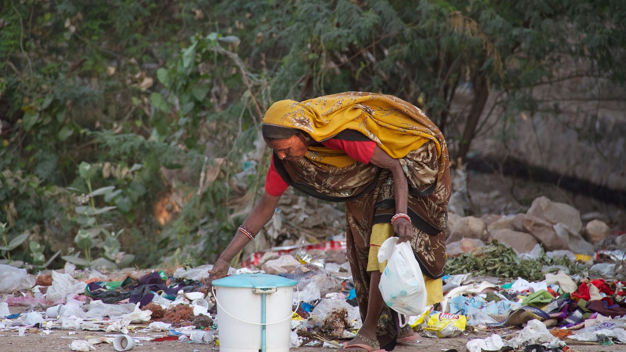 garbage-india-litter