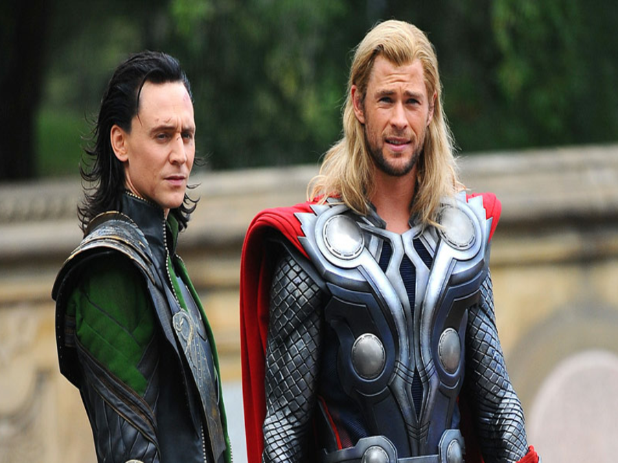 tom hiddleston chris hemsworth