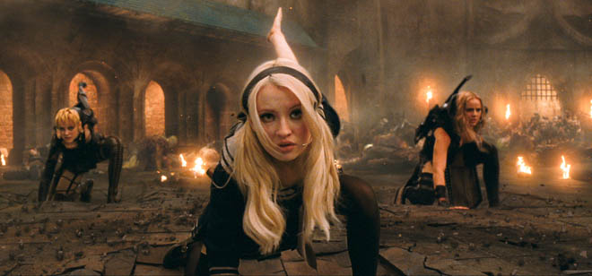 (L-r) JENA MALONE as Rocket, EMILY BROWNING as Babydoll and ABBIE CORNISH as Sweet Pea in Warner Bros. Pictures’ and Legendary Pictures’ epic action fantasy “SUCKER PUNCH,” a Warner Bros. Pictures release.