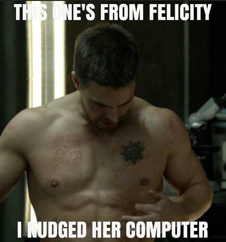 12 CRAZY Memes On Oliver Queen And Felicity From Arrow