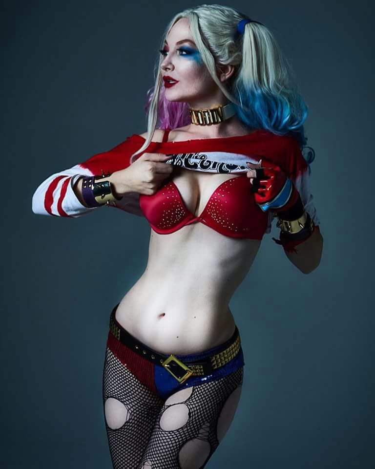 11 Hottest Harley Quinn Cosplays That Are Just Wow QuirkyByte.