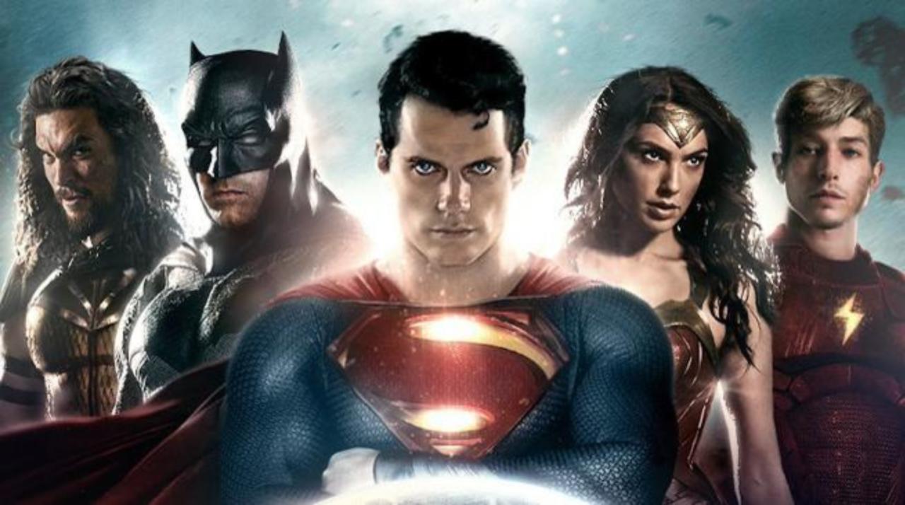 Zack Snyder Explains Why Batman Wore Glasses In The Justice League