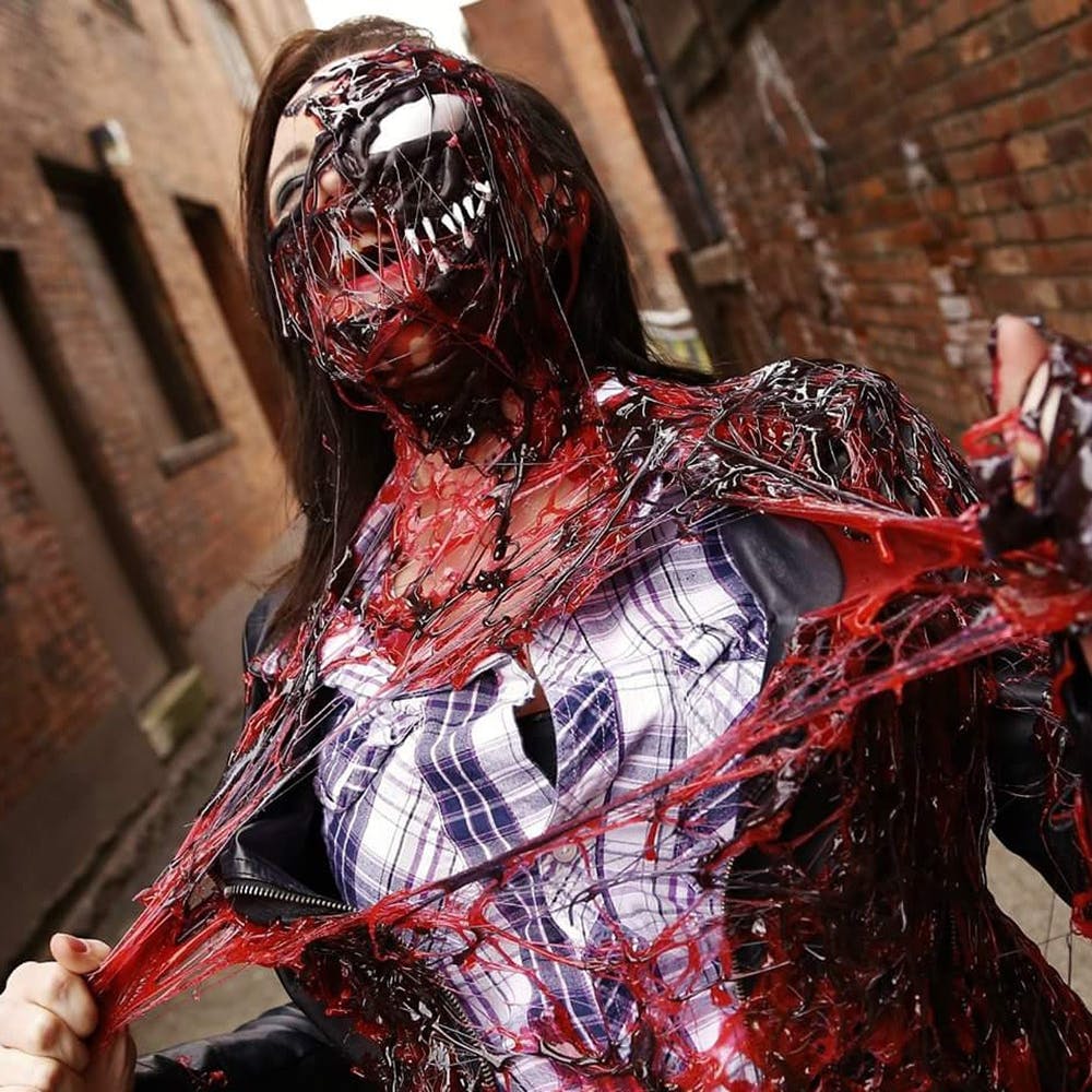 30 Extremely Real Carnage Cosplays That Fans Took It To 