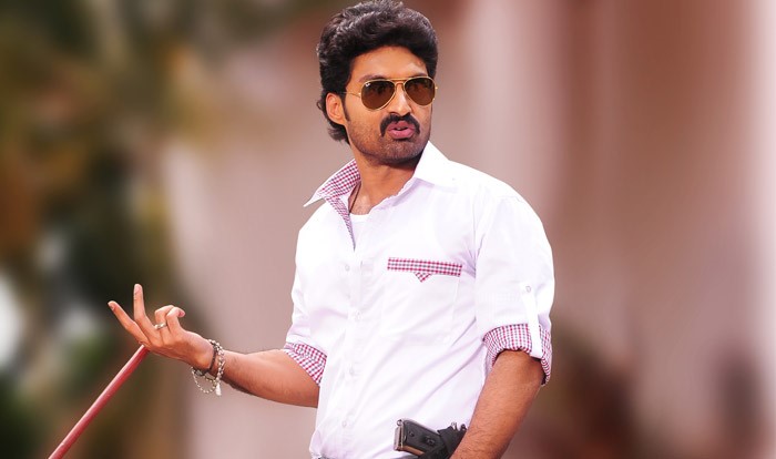 Pataas Movie Review Kalyan Ram