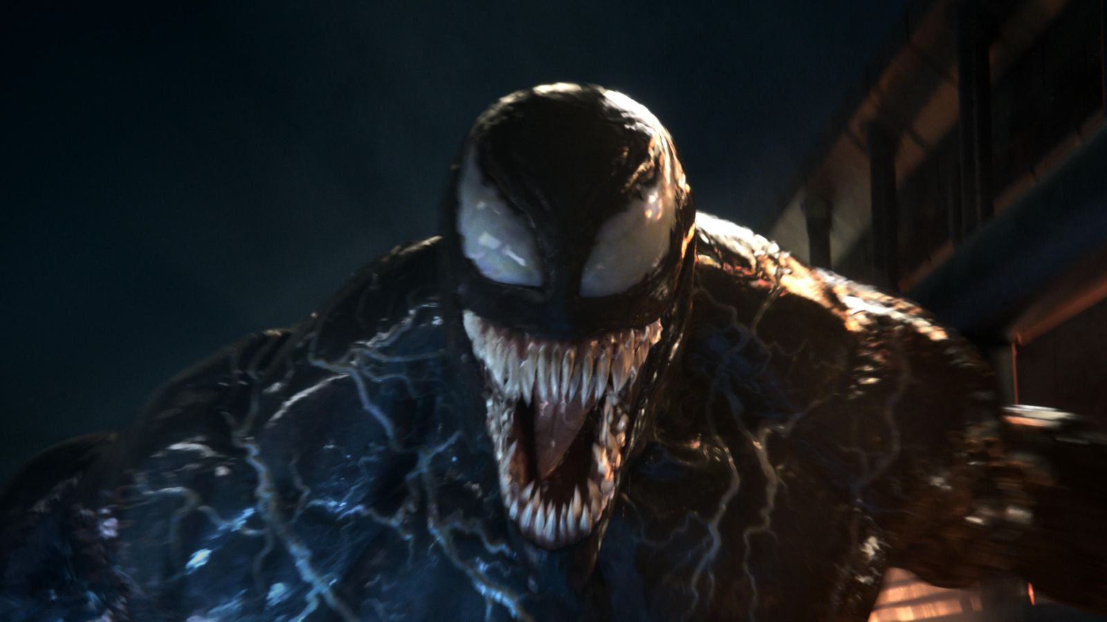 Captain Marvel vs Venom