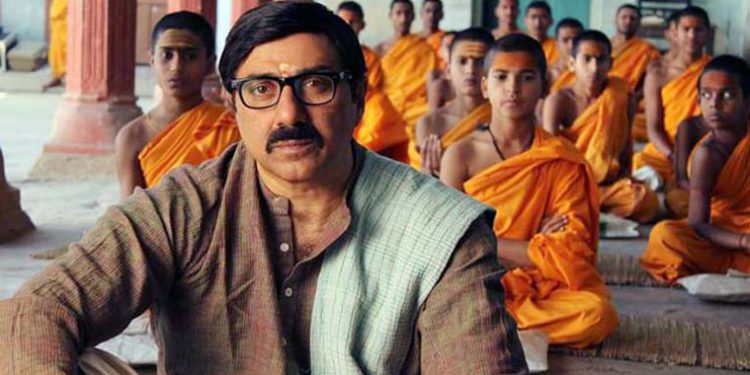 Mohalla Assi Full Movie Hindi Download
