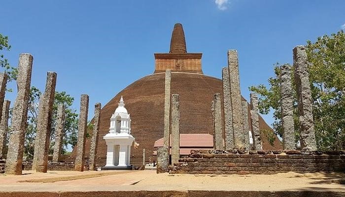 Places to Visit in Sri Lanka