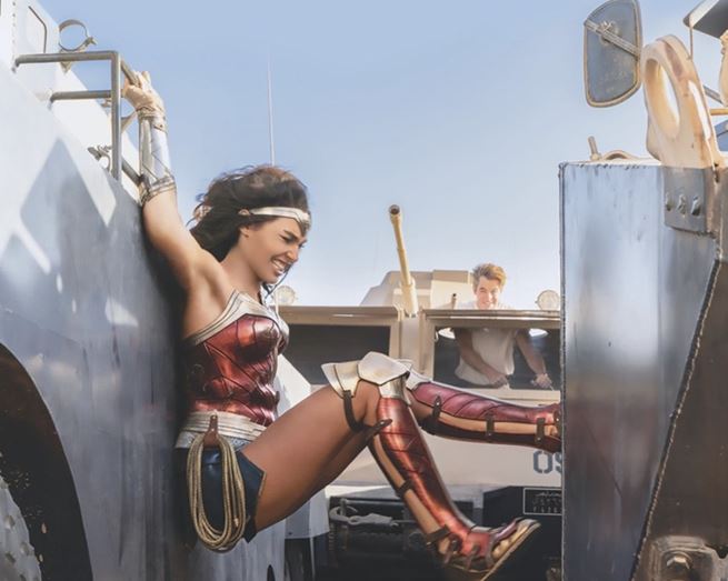 [Imagen: Wonder-Woman-1984-d.jpg]