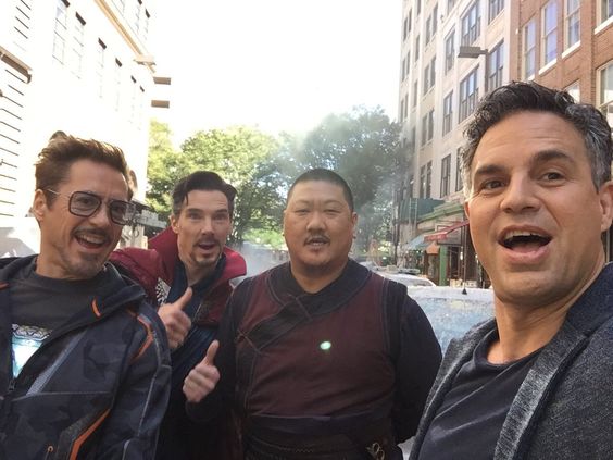 Marvel Cast Hanging Out And Being Adorable
