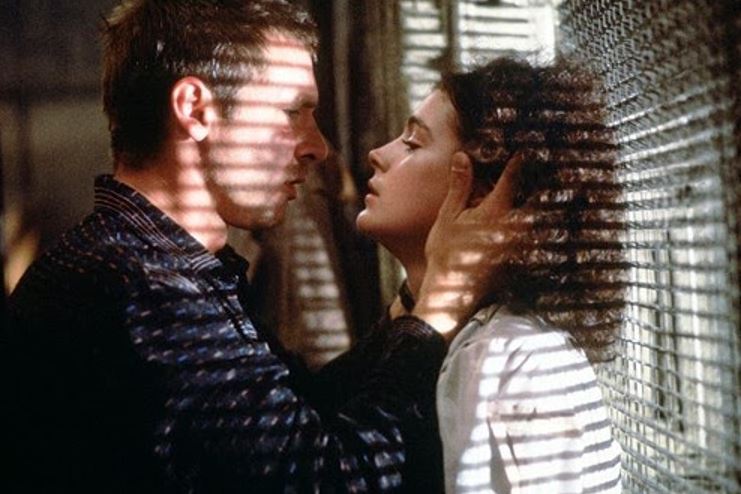 Romantic Scenes In Movies Creepy