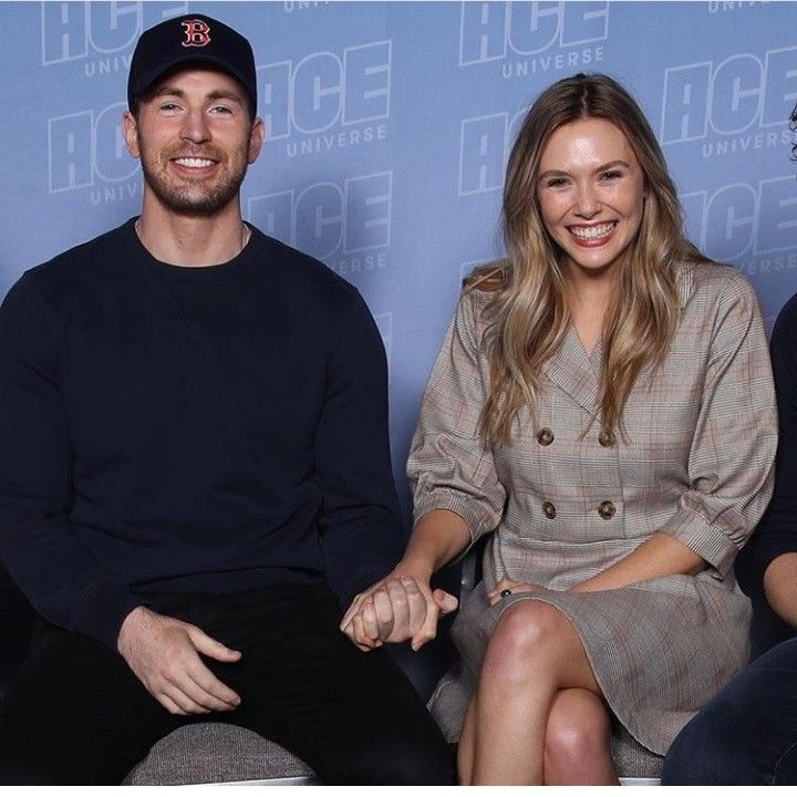 Fans Wanted Chris Evans And Elizabeth Olsen To Date