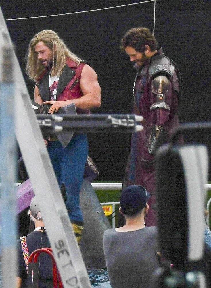 Thor 4 Set Photos Show Nebula Along With A Mystery Character