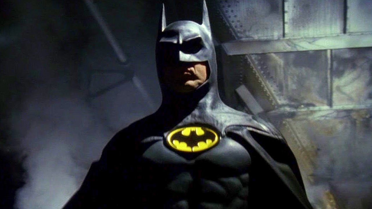 The Flash Set Photo Reveals Michael Keaton's Batman Suit